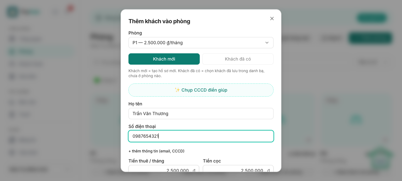 Form thêm khách thuê với tiền thuê, tiền cọc và thông tin phòng — các mục cốt lõi cần có trong hợp đồng